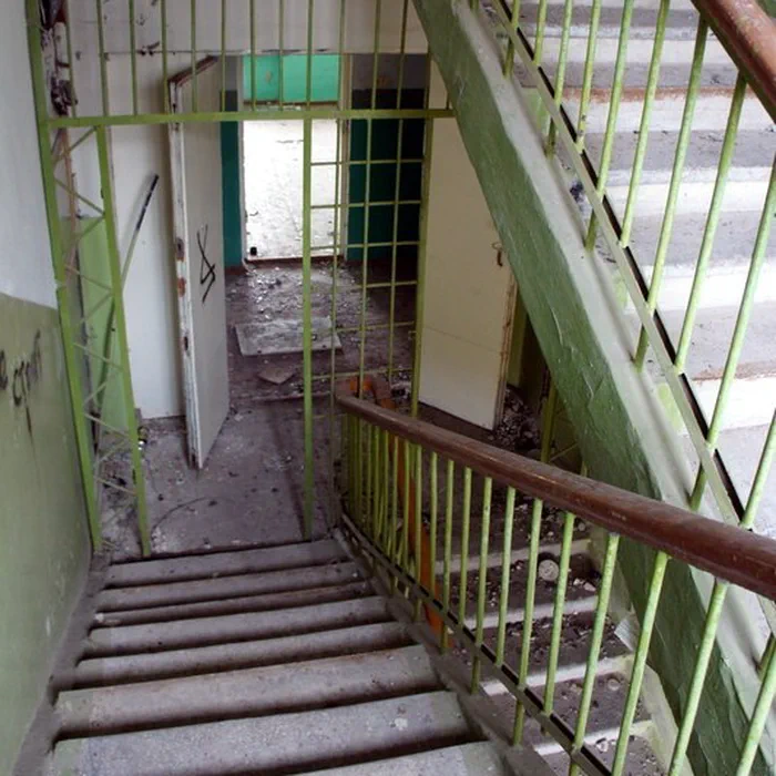 Психбольница 1 — 19